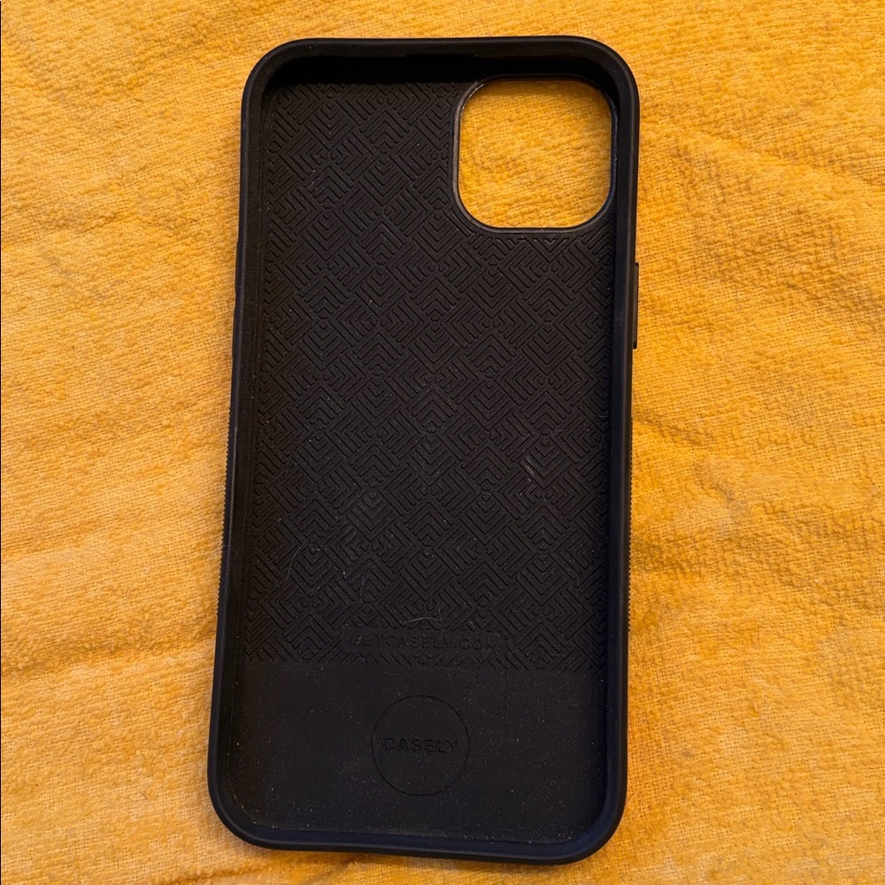 iPhone 14 Plus Casely Case - Picture 2 of 3